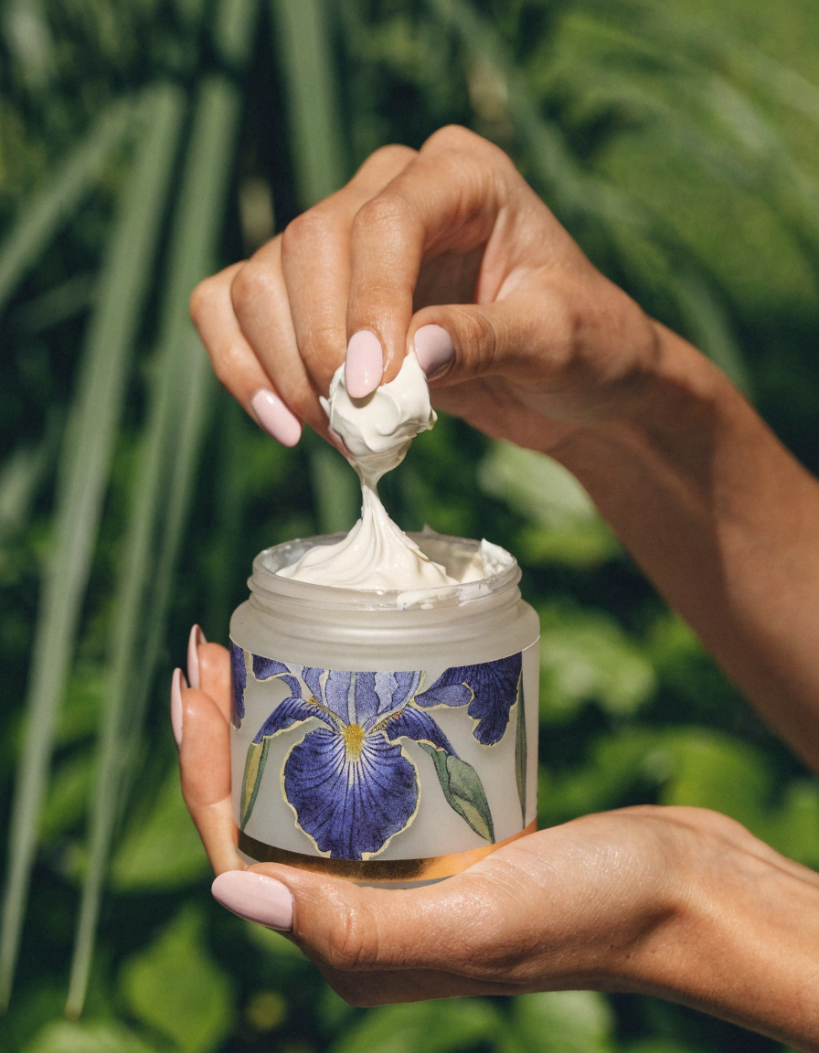 ---------------------------------------iris-cream-